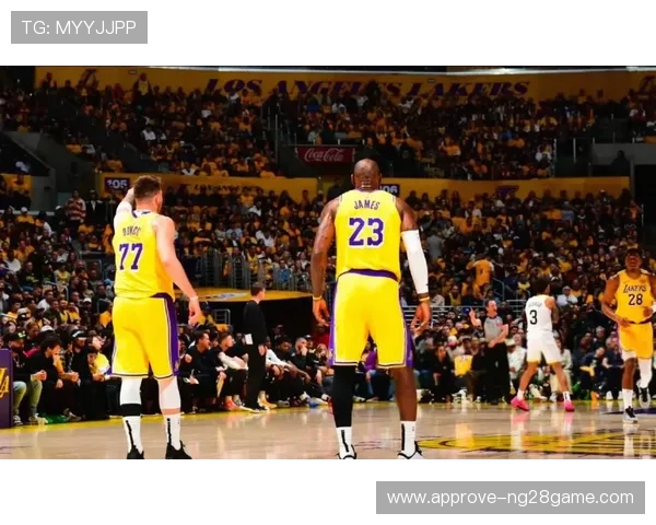 湖人詹姆斯状态回暖带队连胜勇士火箭紧随其后