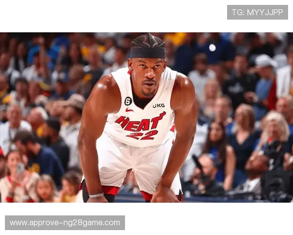 美职篮争冠格局再起波澜巨星爆发黑马连胜季后赛席位争夺升温