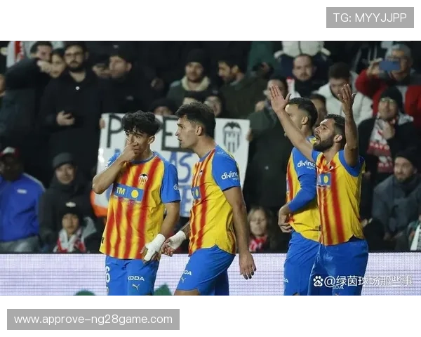 西甲最新积分榜分析：顶级球队争冠激烈 末尾球队求生存